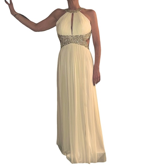 Cinderella Divine Dresses & Skirts - Cinderella Divine Creamy White Jeweled Open Back Evening Gown/Dress sz L